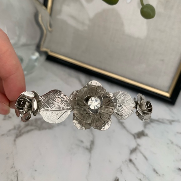 Silver Floral Headband - Picture 2 of 4